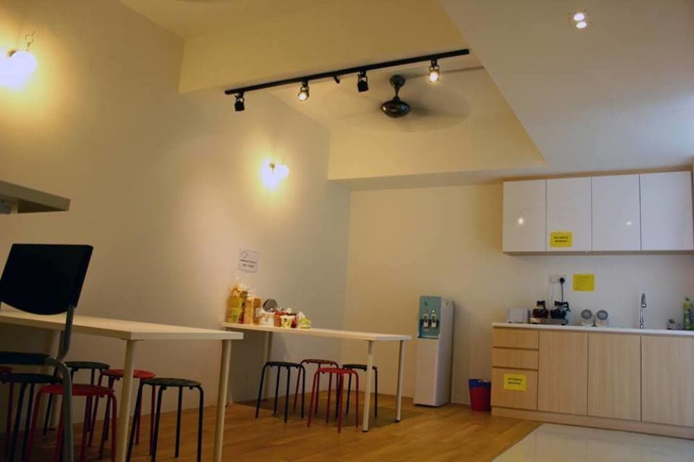 Roof Talk Theme Hostel Τζόχορ Μπάχρου Εξωτερικό φωτογραφία